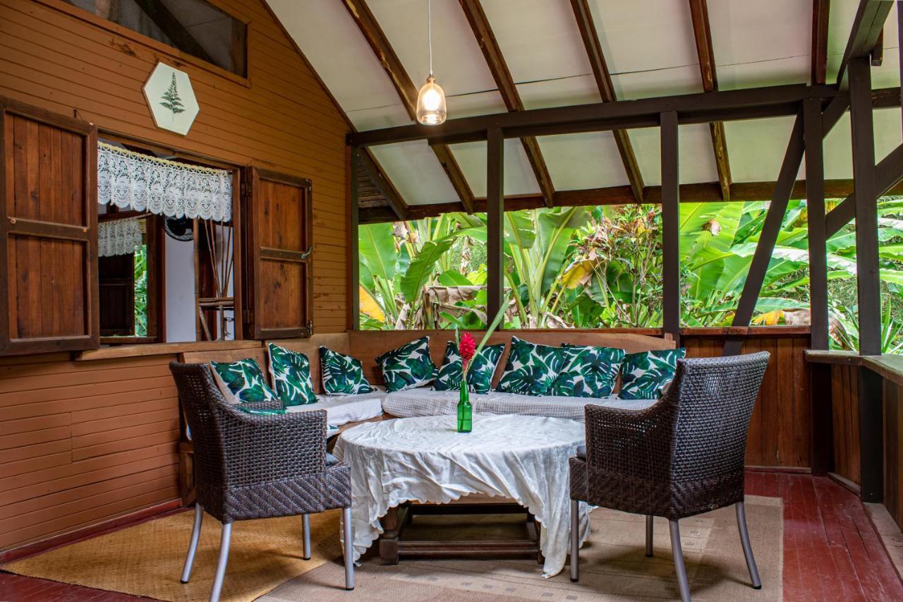 Chalet Y Cabinas Hibiscus Кахуита Екстериор снимка