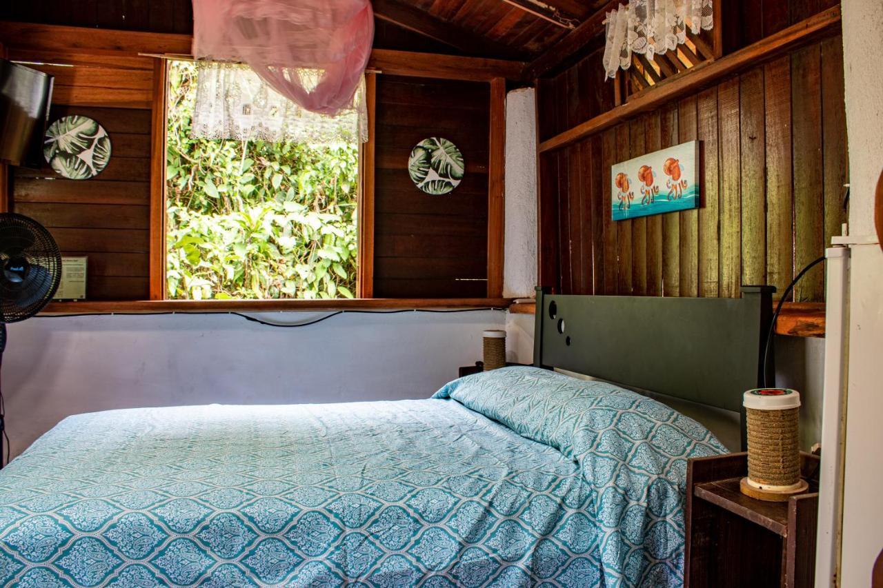Chalet Y Cabinas Hibiscus Кахуита Екстериор снимка
