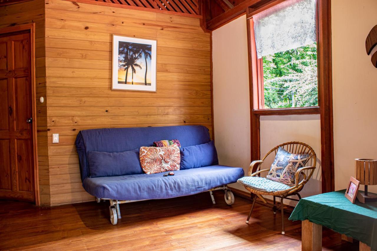 Chalet Y Cabinas Hibiscus Кахуита Екстериор снимка