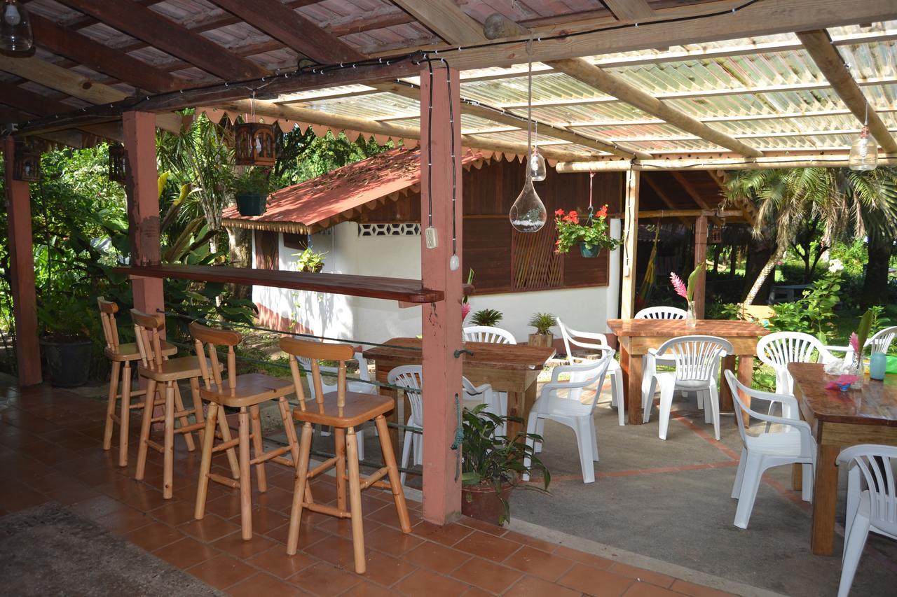 Chalet Y Cabinas Hibiscus Кахуита Екстериор снимка