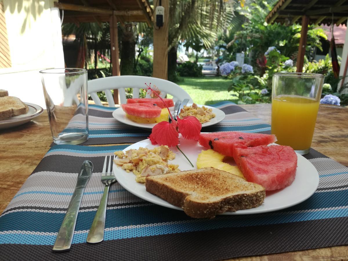 Chalet Y Cabinas Hibiscus Кахуита Екстериор снимка