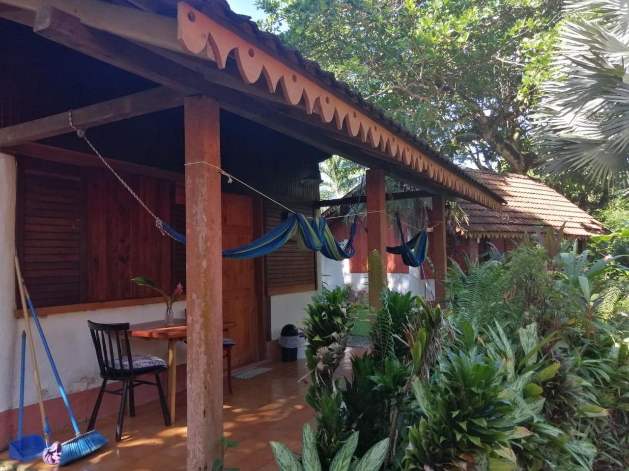 Chalet Y Cabinas Hibiscus Кахуита Екстериор снимка
