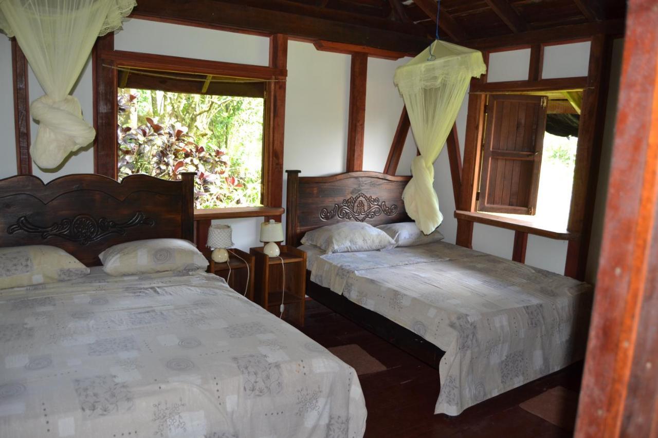 Chalet Y Cabinas Hibiscus Кахуита Екстериор снимка